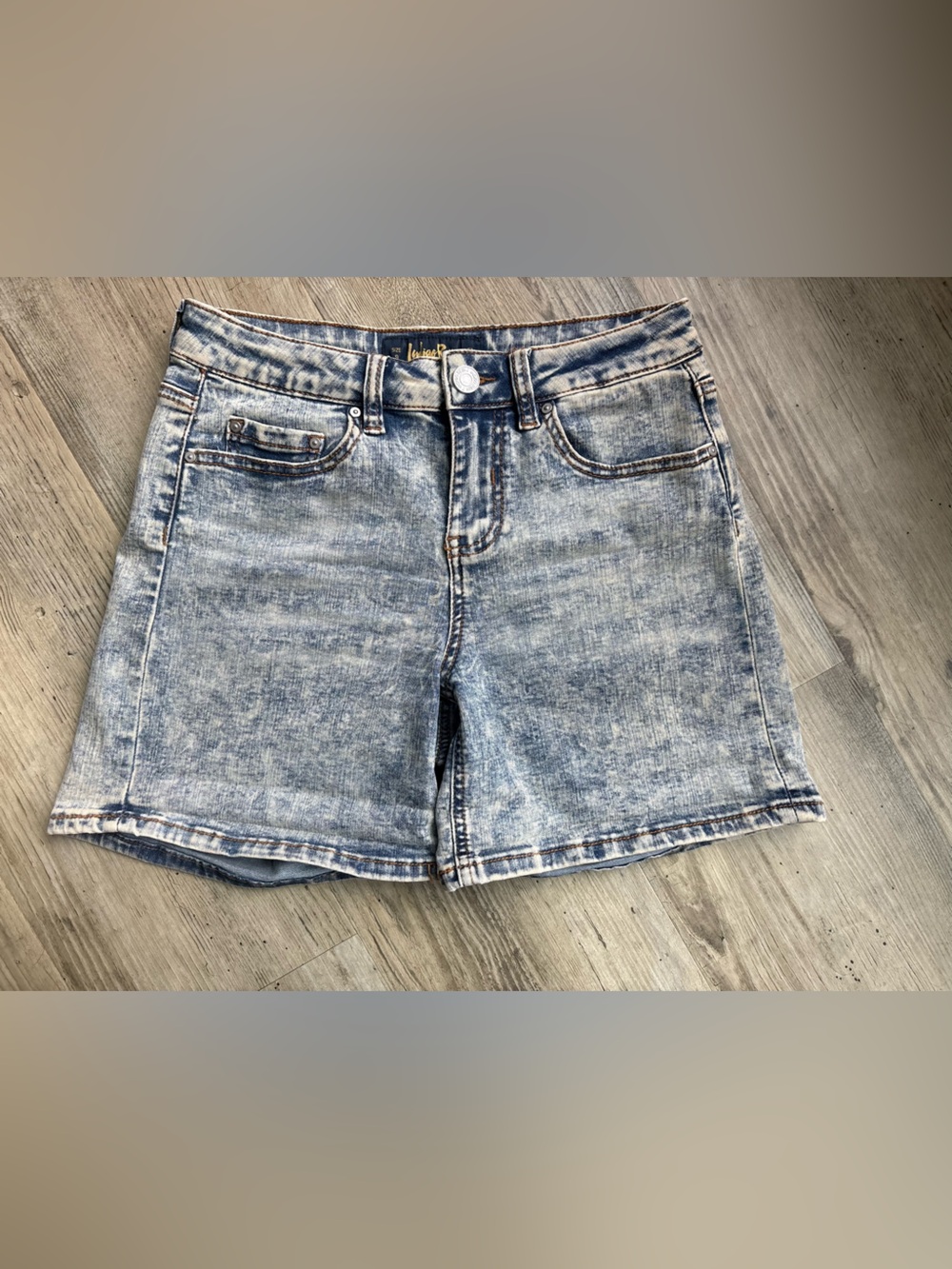Indigo Rein Light Acid-Wash Denim Shorts